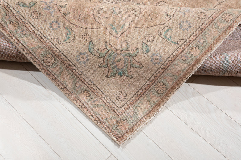 10' 6" x 7' 5" Excellent Hand-Knotted Antique Neutral Faded Large Area Rug - Yasi & Fara 