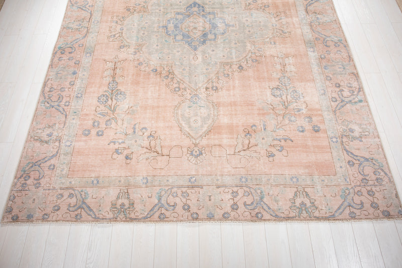 12' 2" x 9' Excellent Hand-Knotted Antique Neutral Faded Large Area Rug - Yasi & Fara 