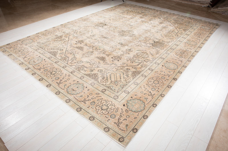 12' 9" x 9' 2" Excellent Hand-Knotted Antique Neutral Faded Large Area Rug - Yasi & Fara 