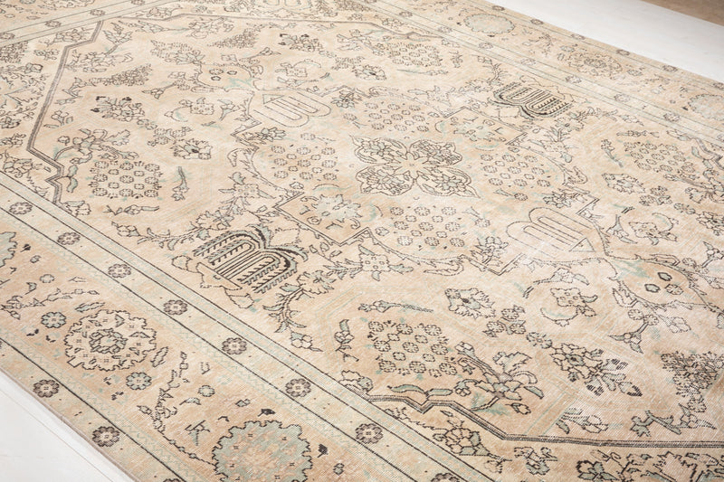 12' 9" x 9' 2" Excellent Hand-Knotted Antique Neutral Faded Large Area Rug - Yasi & Fara 