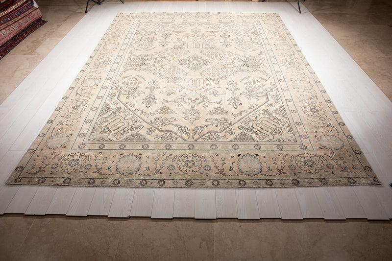 12' 9" x 9' 2" Excellent Hand-Knotted Antique Neutral Faded Large Area Rug - Yasi & Fara 