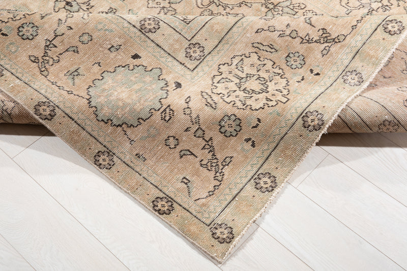 12' 9" x 9' 2" Excellent Hand-Knotted Antique Neutral Faded Large Area Rug - Yasi & Fara 