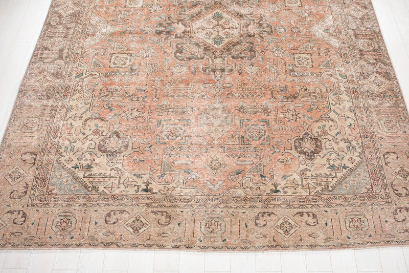 12' 5" x 9' 3" Excellent Hand-Knotted Antique Neutral Faded Large Area Rug - Yasi & Fara 