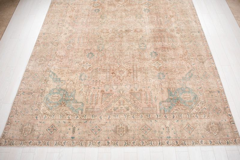 12' 2" x 9' 1" Excellent Hand-Knotted Antique Faded Large Area Rug - Yasi & Fara 