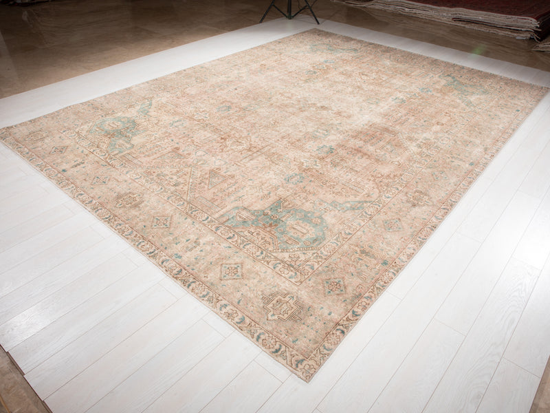 12' 2" x 9' 1" Excellent Hand-Knotted Antique Faded Large Area Rug - Yasi & Fara 