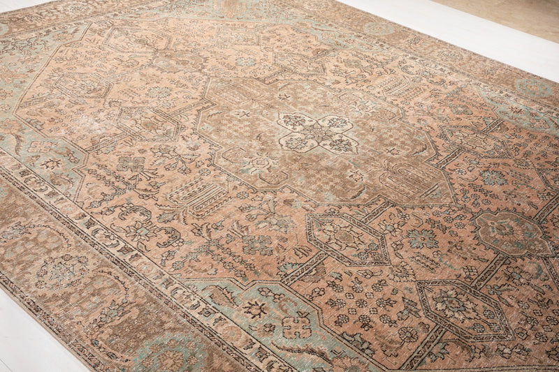 12' 8" x 9' 6" Excellent Hand-Knotted Antique Faded Large Area Rug - Yasi & Fara 