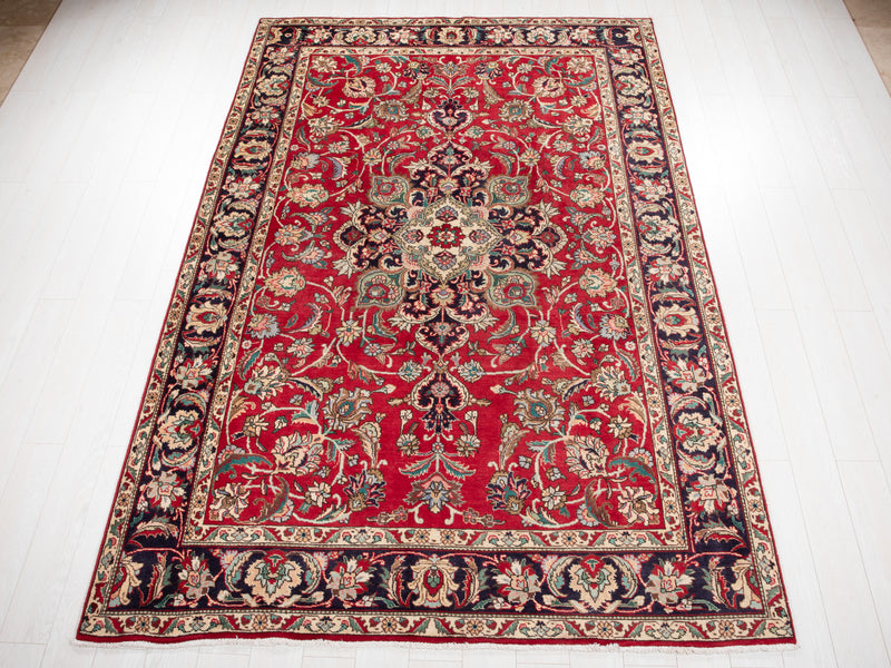 9' 8" x 6' 6" Excellent Hand-Knotted Vintage Area Rug - Yasi & Fara 