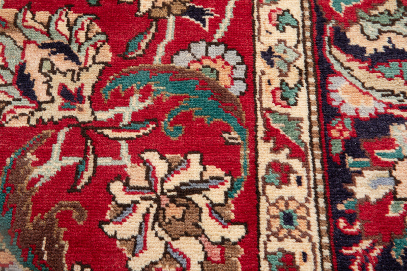 9' 8" x 6' 6" Excellent Hand-Knotted Vintage Area Rug - Yasi & Fara 