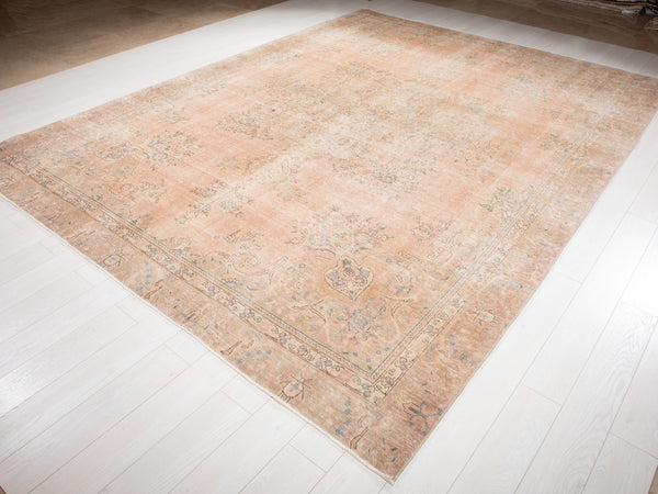 11' 9" x 8' 11" Excellent Hand-Knotted Antique Neutral Area Rug - Yasi & Fara 