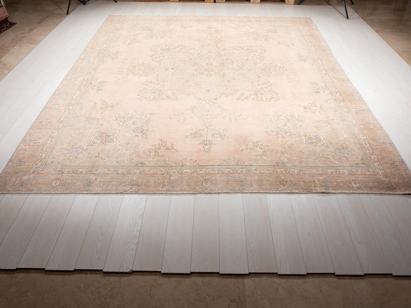 11' 9" x 8' 11" Excellent Hand-Knotted Antique Neutral Area Rug - Yasi & Fara 