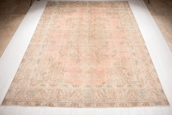 12' 6" x 9' 7" Excellent Hand-Knotted Antique Neutral Faded Large Area Rug - Yasi & Fara 