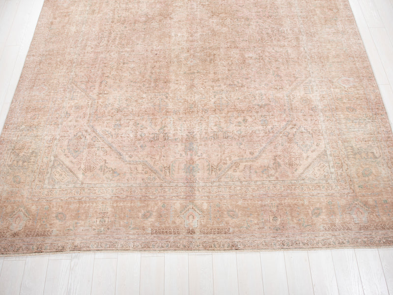 12' 7" x 9' 4" Excellent Hand-Knotted Antique Faded Neutral Large Area Rug - Yasi & Fara 