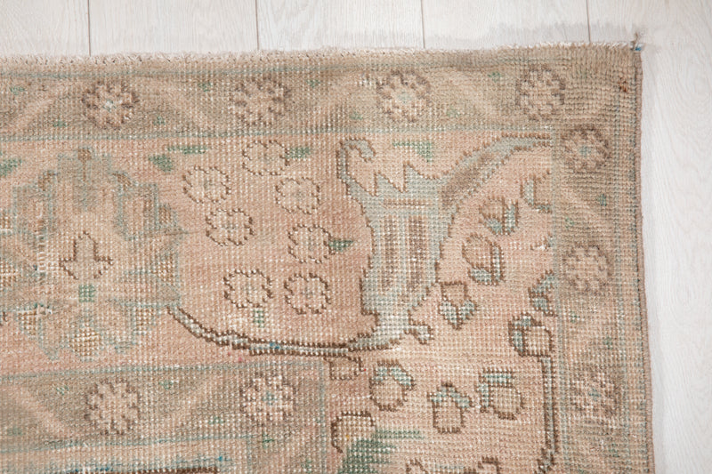 12' 7" x 9' 6" Excellent Hand-Knotted Faded Neutral Antique Large Area Rug - Yasi & Fara 