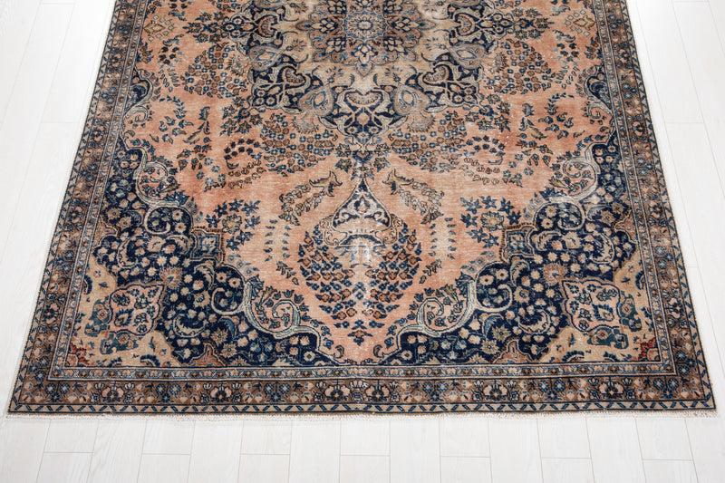 10' 1" x 6' 11" Excellent Hand-Knotted Antique Collectible Faded Area Rug - Yasi & Fara 