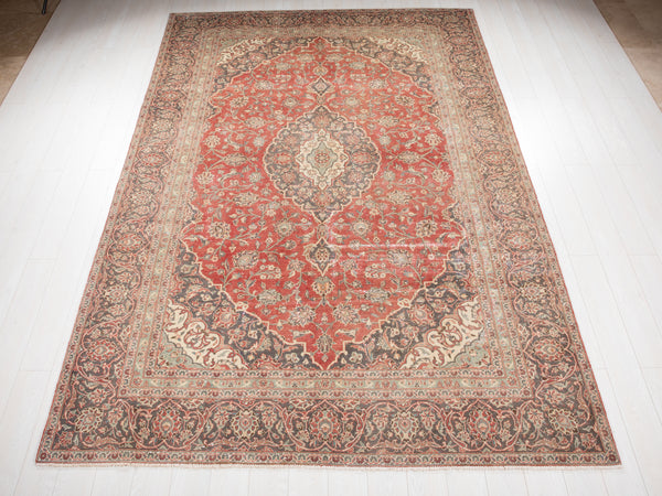 10' 7" x 7' 3" Excellent Hand-Knotted Antique Faded Large Area Rug - Yasi & Fara 