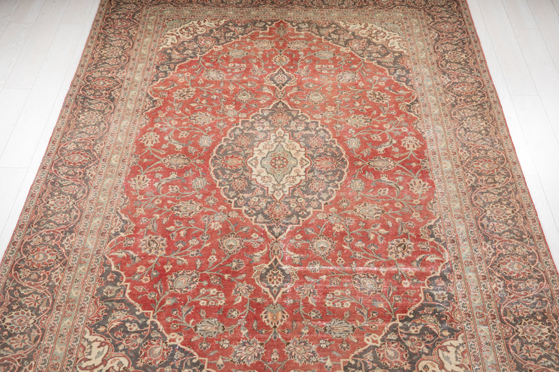 10' 7" x 7' 3" Excellent Hand-Knotted Antique Faded Large Area Rug - Yasi & Fara 
