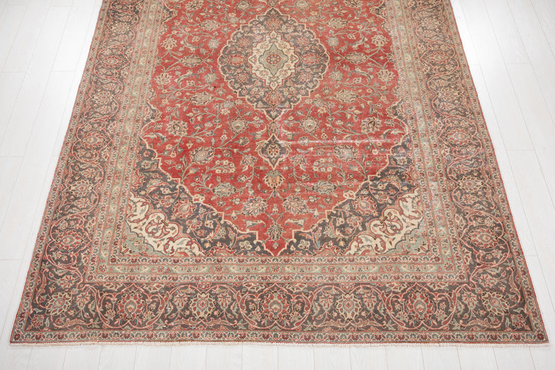 10' 7" x 7' 3" Excellent Hand-Knotted Antique Faded Large Area Rug - Yasi & Fara 