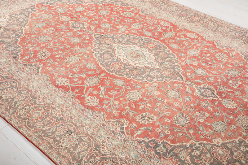 10' 7" x 7' 3" Excellent Hand-Knotted Antique Faded Large Area Rug - Yasi & Fara 
