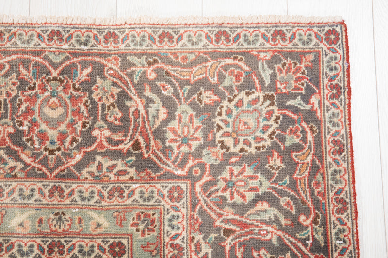 10' 7" x 7' 3" Excellent Hand-Knotted Antique Faded Large Area Rug - Yasi & Fara 