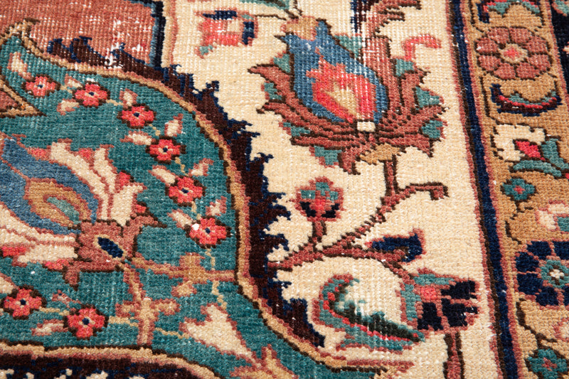 9' 11" x 6' 11" Excellent Hand-Knotted Antique Collectible Area Rug - Yasi & Fara 