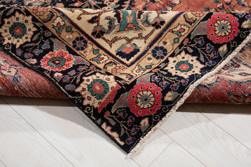 9' 11" x 6' 11" Excellent Hand-Knotted Antique Collectible Area Rug - Yasi & Fara 