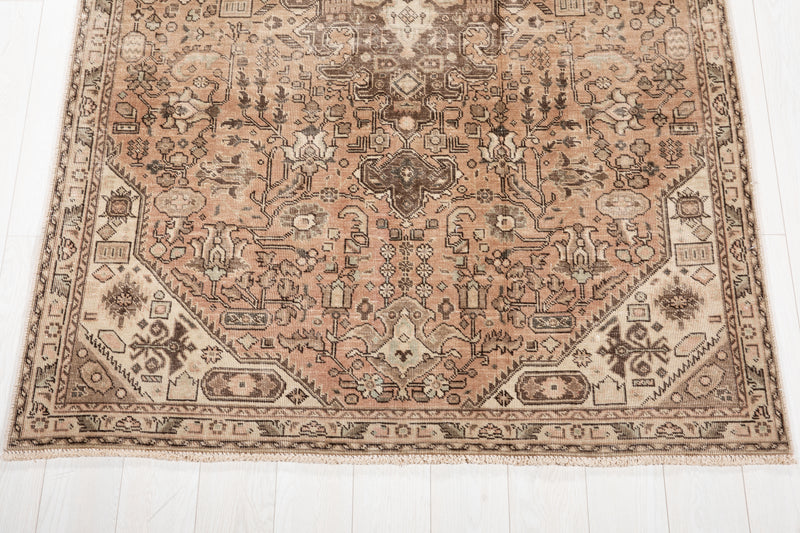 7' 10" x 4' 9" Excellent Hand-Knotted Antique Neutral Area Rug - Yasi & Fara 