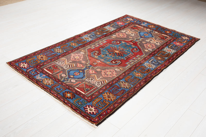 6' 11" x 4' 1" Excellent Hand-Knotted Vintage Collectible Tribal Rug