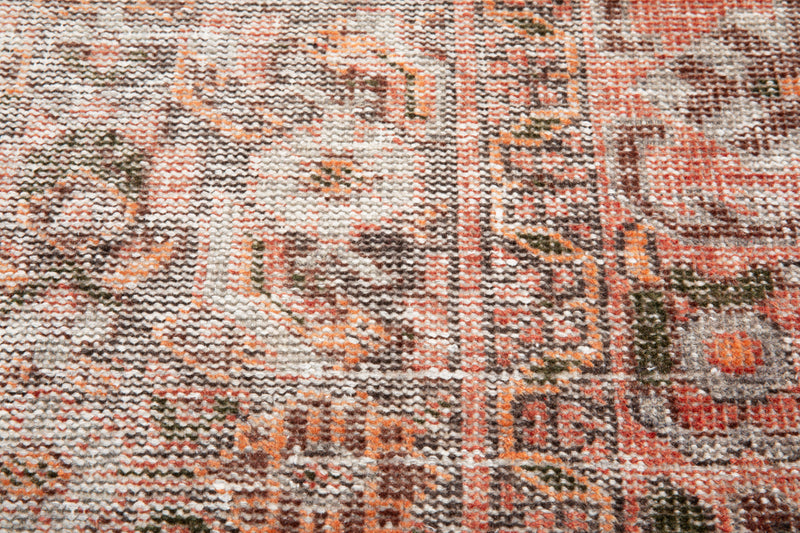 7' 3" x 4' 4" Excellent Hand-Knotted Distressed Faded Rug - Yasi & Fara 