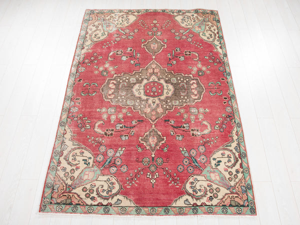 7' 10" x 5' Excellent Hand-Knotted Antique Faded Area Rug - Yasi & Fara 
