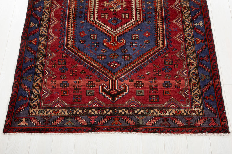 7' 6" x 4' 9" Excellent Hand-Knotted Vintage Tribal Rug - Yasi & Fara 
