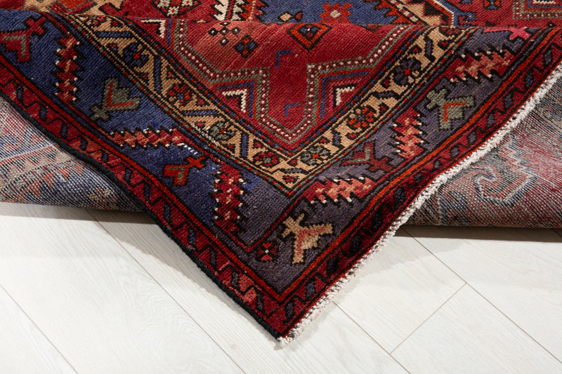 7' 6" x 4' 9" Excellent Hand-Knotted Vintage Tribal Rug - Yasi & Fara 