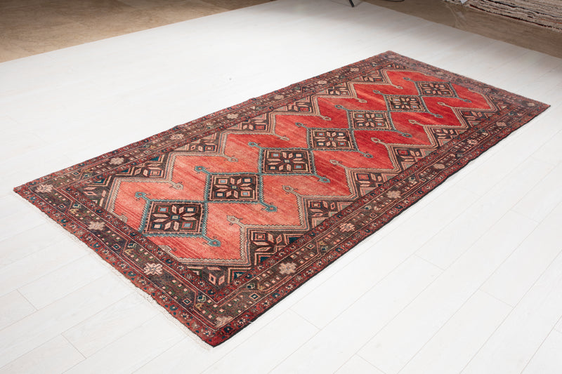 9' 6" x 4' 3" Excellent Hand-Knotted Vintage Tribal Runner Rug - Yasi & Fara 