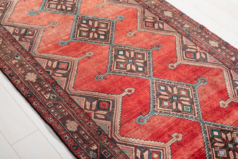 9' 6" x 4' 3" Excellent Hand-Knotted Vintage Tribal Runner Rug - Yasi & Fara 