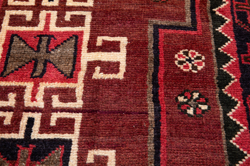 6' 10" x 4' 9" Excellent Hand-Knotted Vintage Tribal Rug - Yasi & Fara 