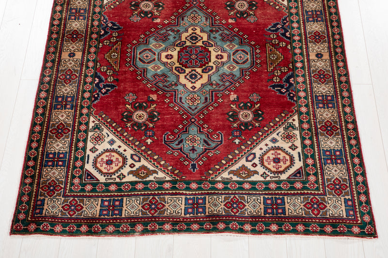 6' x 4' 8" Excellent Hand-Knotted Vintage Tribal Rug - Yasi & Fara 