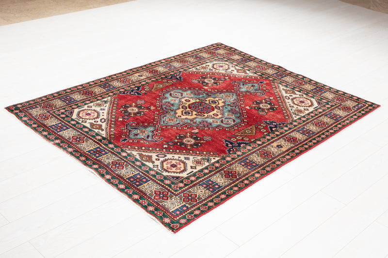 6' x 4' 8" Excellent Hand-Knotted Vintage Tribal Rug - Yasi & Fara 