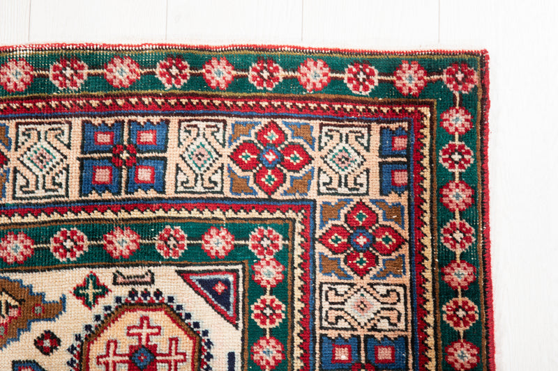 6' x 4' 8" Excellent Hand-Knotted Vintage Tribal Rug - Yasi & Fara 