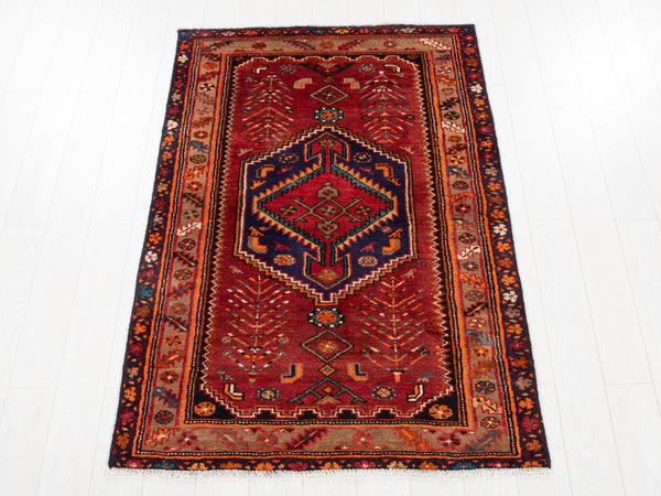 5' 11" x 3' 11" Excellent Hand-Knotted Vintage Tribal Rug - Yasi & Fara 