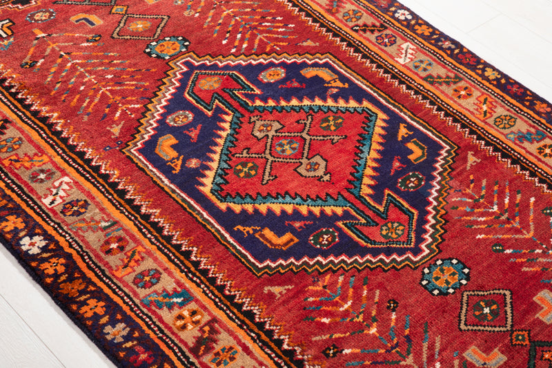 5' 11" x 3' 11" Excellent Hand-Knotted Vintage Tribal Rug - Yasi & Fara 