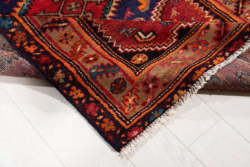 5' 11" x 3' 11" Excellent Hand-Knotted Vintage Tribal Rug - Yasi & Fara 