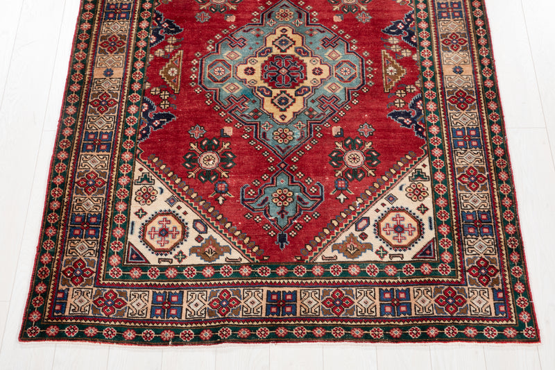 6' 2" x 4' 8" Excellent Hand-Knotted Vintage Tribal Rug - Yasi & Fara 