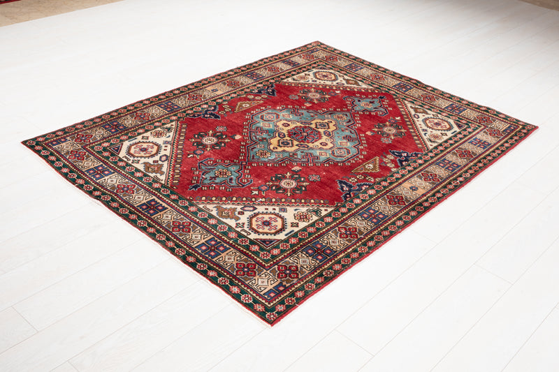 6' 2" x 4' 8" Excellent Hand-Knotted Vintage Tribal Rug - Yasi & Fara 