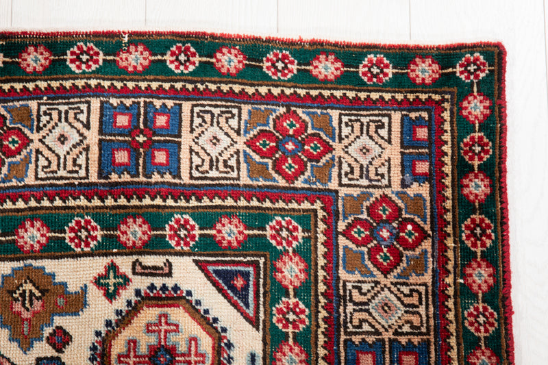 6' 2" x 4' 8" Excellent Hand-Knotted Vintage Tribal Rug - Yasi & Fara 