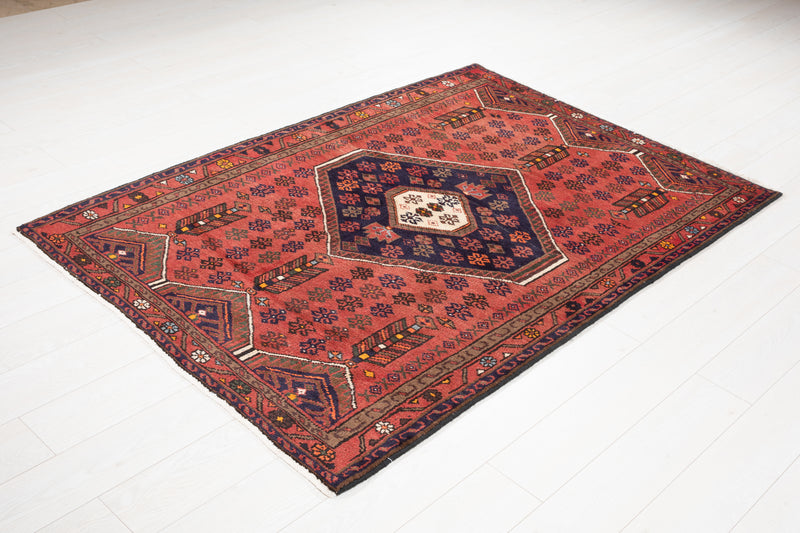 6' 2" x 4' 3" Excellent Hand-Knotted Vintage Tribal Rug - Yasi & Fara 