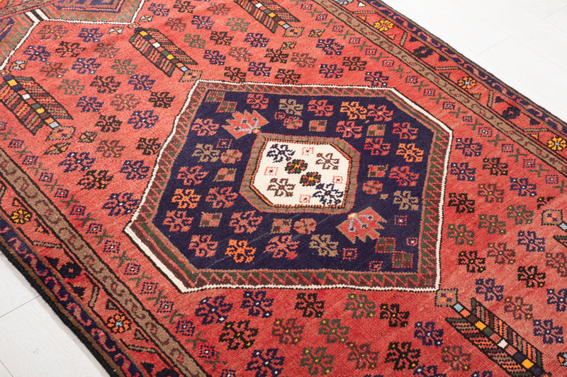 6' 2" x 4' 3" Excellent Hand-Knotted Vintage Tribal Rug - Yasi & Fara 