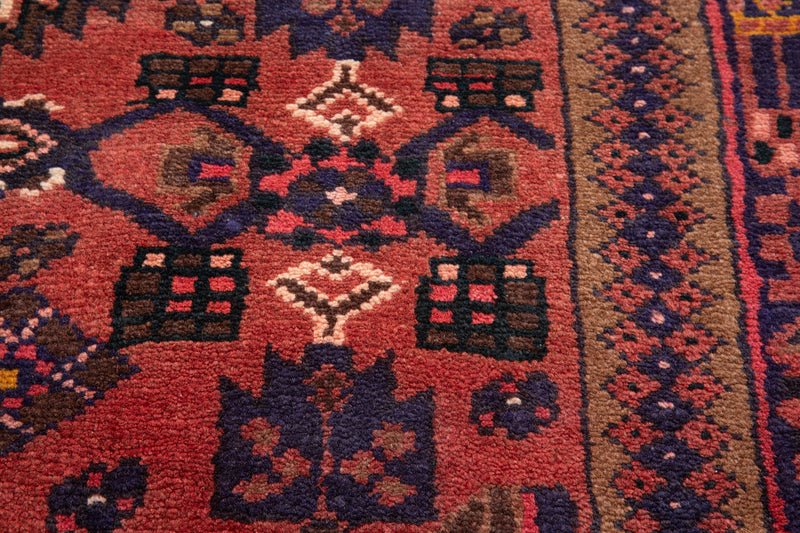 6' 11" x 4' 3" Excellent Hand-Knotted Vintage Tribal Rug - Yasi & Fara 