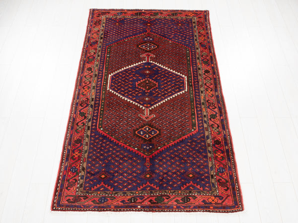 7' 6" x 4' 3" Excellent Hand-Knotted Vintage Tribal Rug - Yasi & Fara 