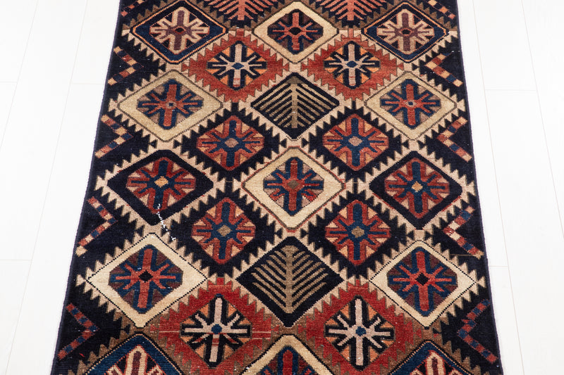 6' 9" x 3' 4" Excellent Hand-Knotted Vintage Tribal Rug - Yasi & Fara 