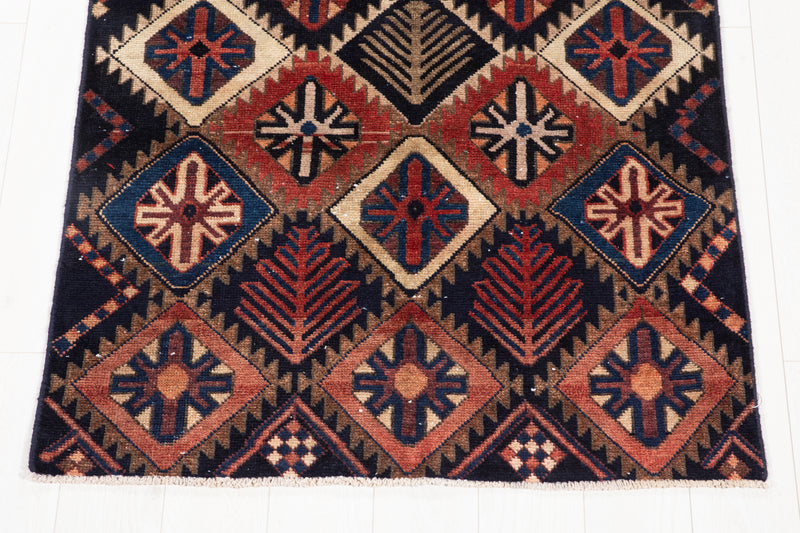 6' 9" x 3' 4" Excellent Hand-Knotted Vintage Tribal Rug - Yasi & Fara 