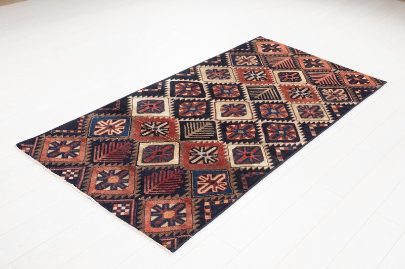 6' 9" x 3' 4" Excellent Hand-Knotted Vintage Tribal Rug - Yasi & Fara 